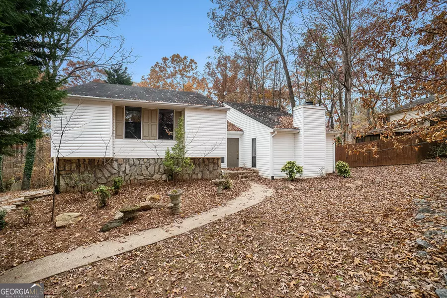 6701 Live Oak LN, Douglasville, GA 30135