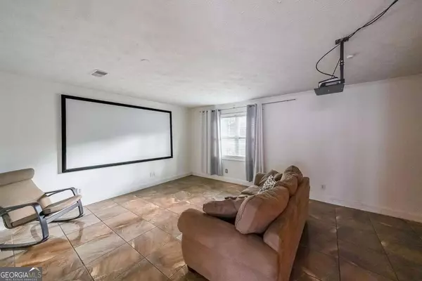 Atlanta, GA 30350,400 Winding River DR #E