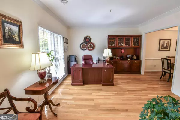 Alpharetta, GA 30005,1865 Oak Tree HOLW