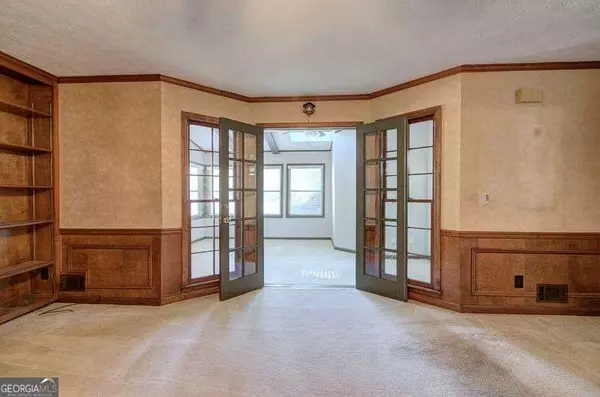 Roswell, GA 30076,260 Spring Ridge DR