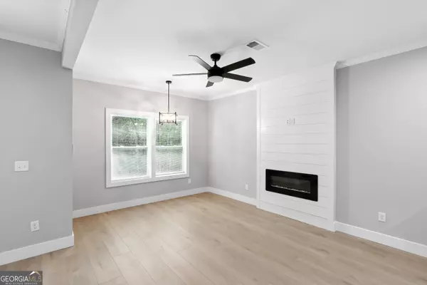 Royston, GA 30662,224 Brad ST