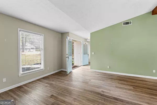 Newnan, GA 30265,18 Eastwood DR