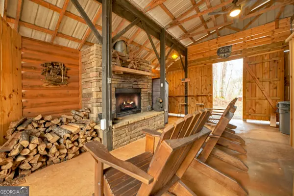 Ellijay, GA 30540,44 11th ST