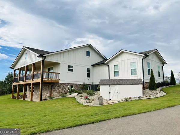 Newnan, GA 30263,425 Smokey RD