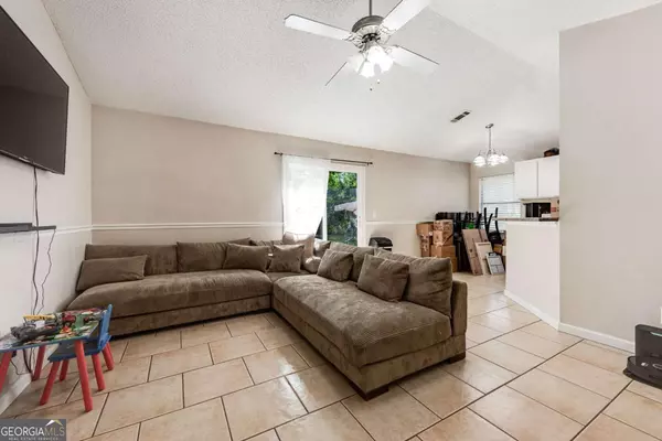 Saint Marys, GA 31558,207 Candy CT