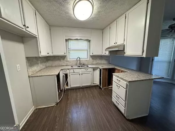 Acworth, GA 30102,3500 Twin Pines DR