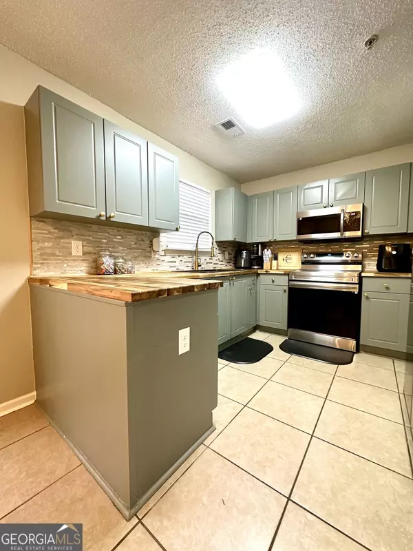 Stockbridge, GA 30281,236 Turnstone RD