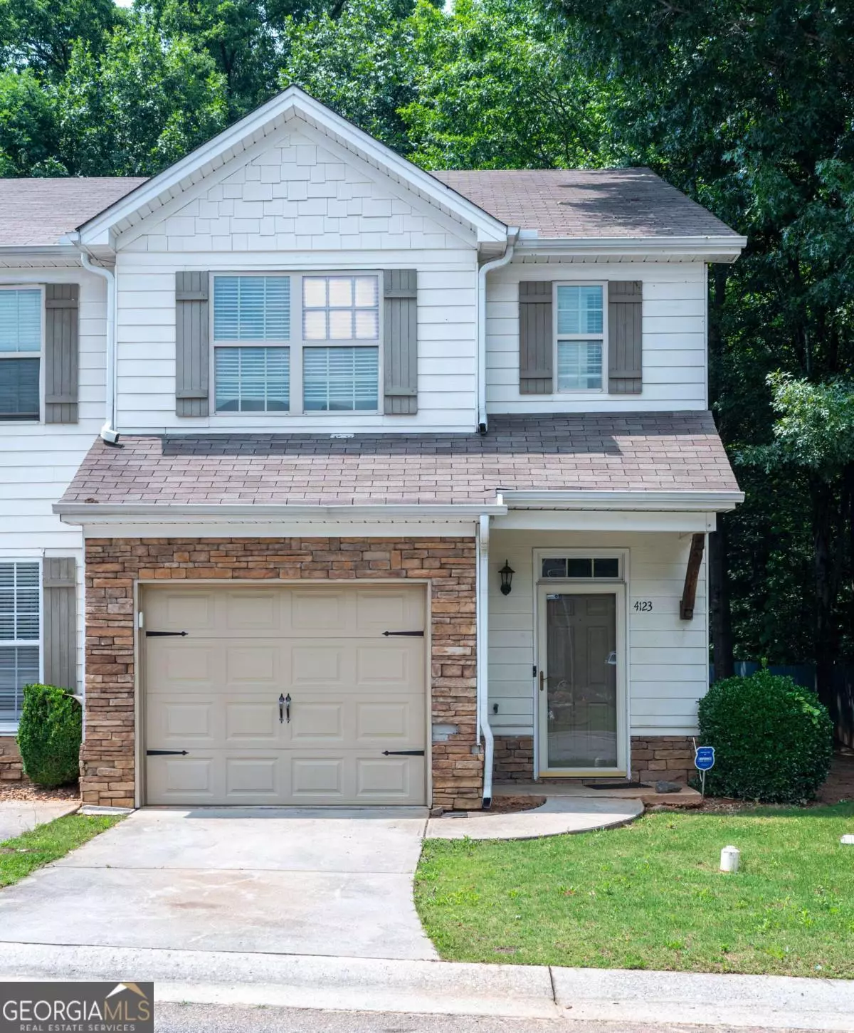 East Point, GA 30344,4123 Stone Trace DR