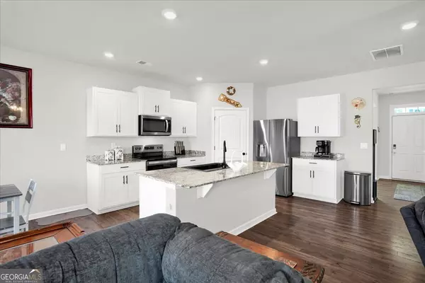 Dallas, GA 30132,28 Hickory WAY