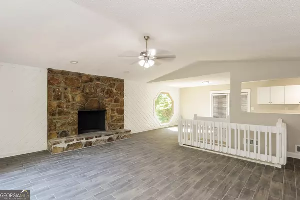 Acworth, GA 30102,5168 Legendary LN