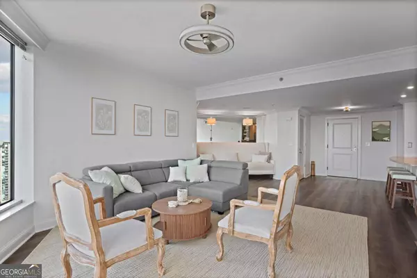 Atlanta, GA 30326,3338 Peachtree RD NE #2803