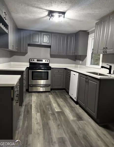 189 Gabbettville RD, Lagrange, GA 30240