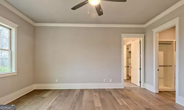 Clarkesville, GA 30523,110 Fall Pippin CT