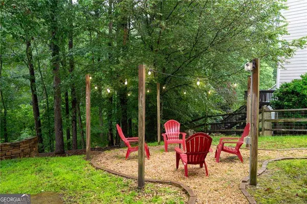 Acworth, GA 30101,138 Knightwood PT