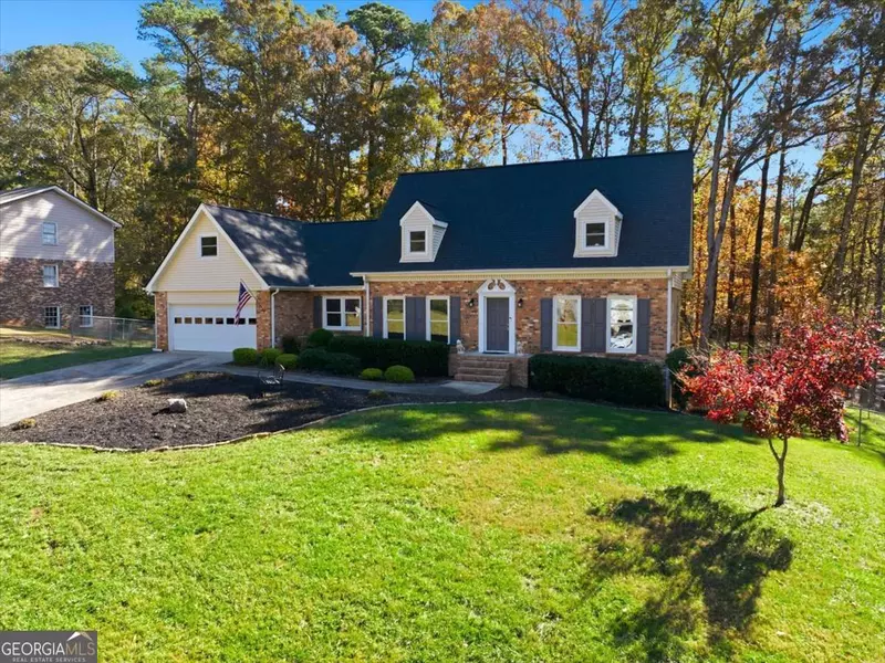 2334 Pine Point DR, Lawrenceville, GA 30043