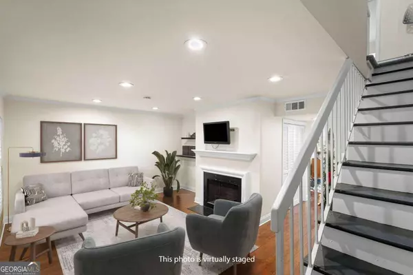 Atlanta, GA 30327,9 Vista SQ NW