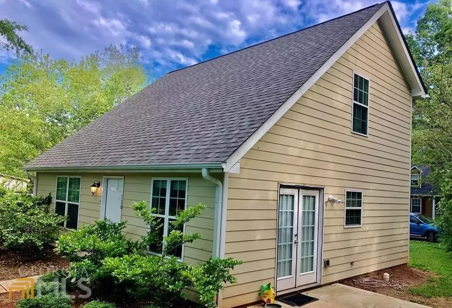 110 White TER, Athens, GA 30605