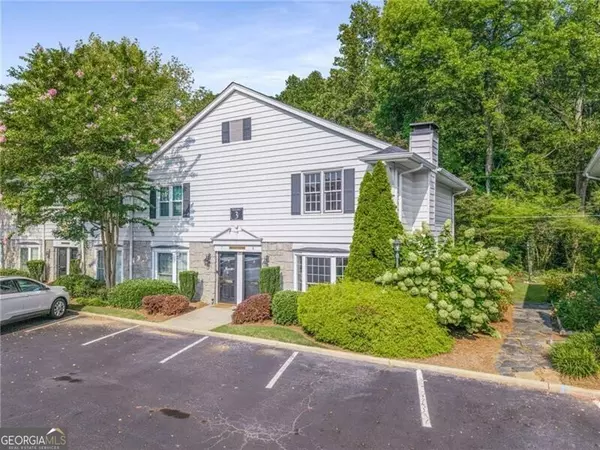 136 Peachtree Memorial DR NW #NC8, Atlanta, GA 30309