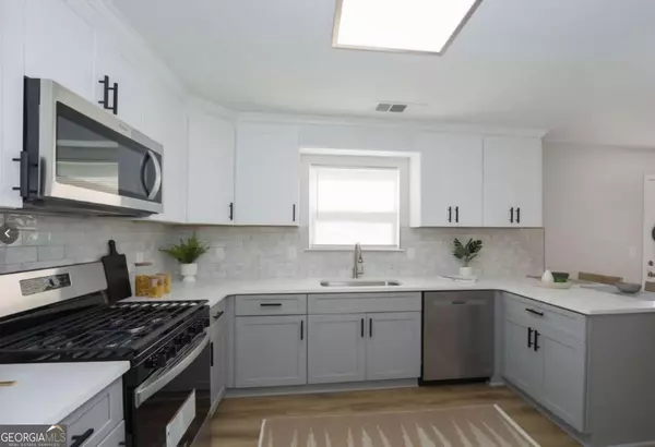 Atlanta, GA 30349,833 OAKVIEW TRCE