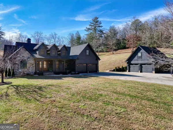 215 Harmony LN, Hiawassee, GA 30546