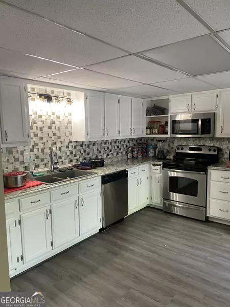 1801 Azalea drive, Lawrenceville, GA 30043