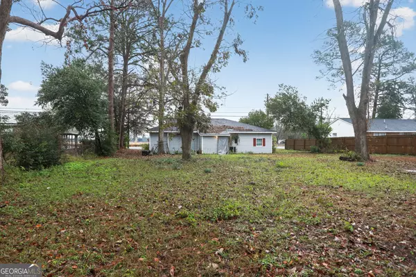 Waycross, GA 31503,4167 Jamestown RD