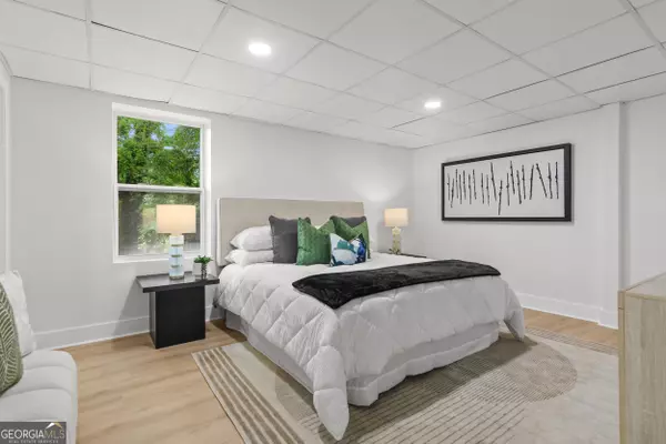 Decatur, GA 30032,1776 Valencia RD