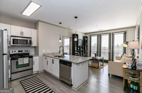 Dunwoody, GA 30338,1000 Ashwood Pkwy #1328