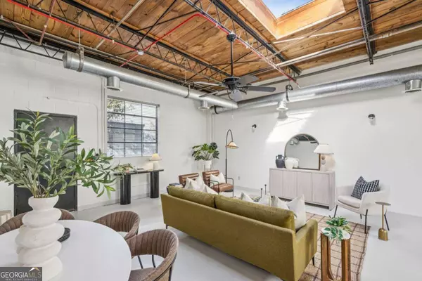 Atlanta, GA 30307,834 Dekalb AVE NE #G