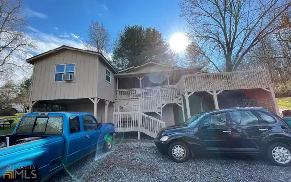 Hayesville, NC 28904,35 Chatuge Village Drive