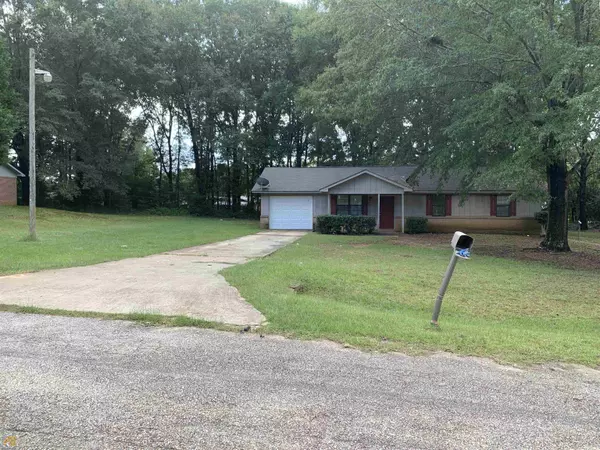 135 Honeysuckle, Jenkinsburg, GA 30234