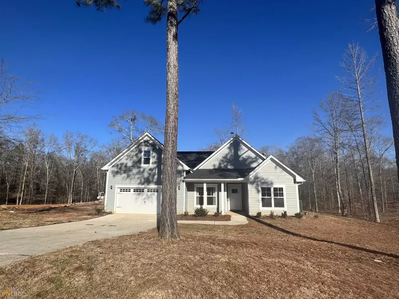 107 N Point, Hartwell, GA 30643