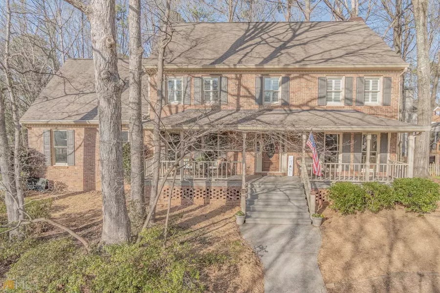 316 Coopers Pond, Lawrenceville, GA 30044