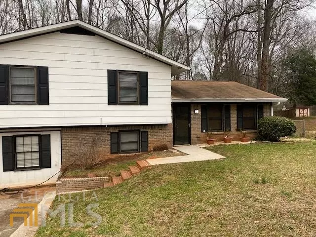 906 Dawn, Conyers, GA 30094