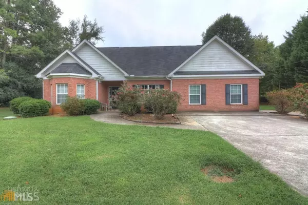 4617 River, Ellenwood, GA 30294