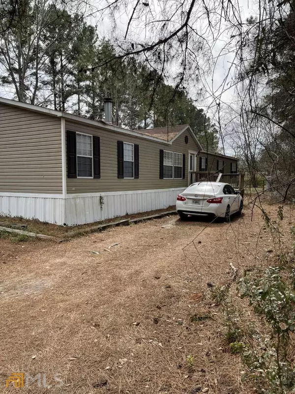 348 Levy A. Ray, Ludowici, GA 31316