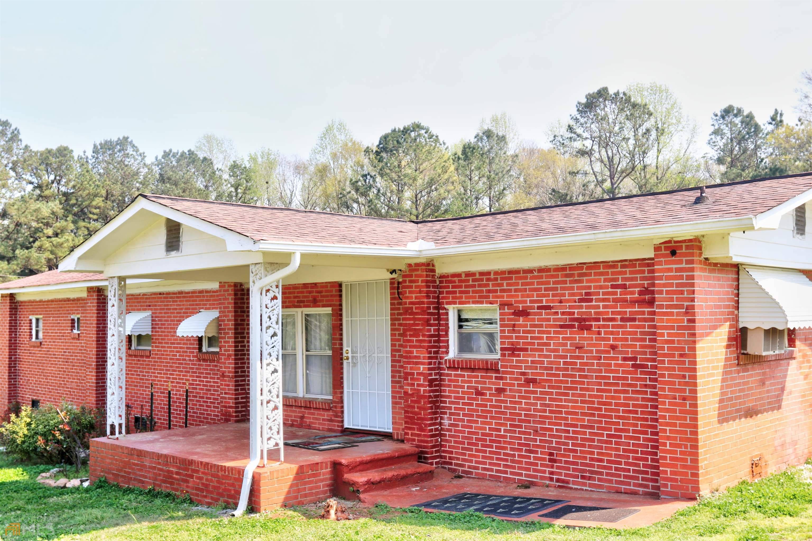 1048 Hillcrest RD, Hogansville, GA 30230