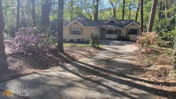 540 Hillsdale, Fayetteville, GA 30214