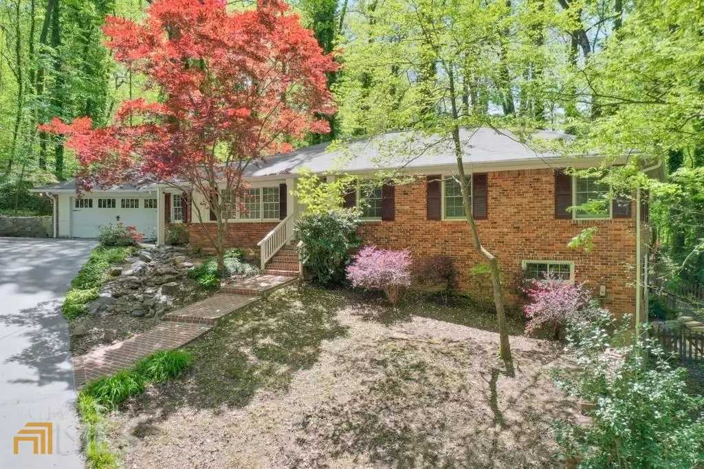 Sandy Springs, GA 30327,525 Carol