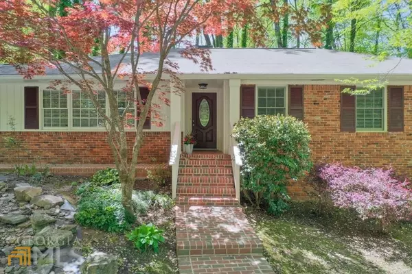 Sandy Springs, GA 30327,525 Carol