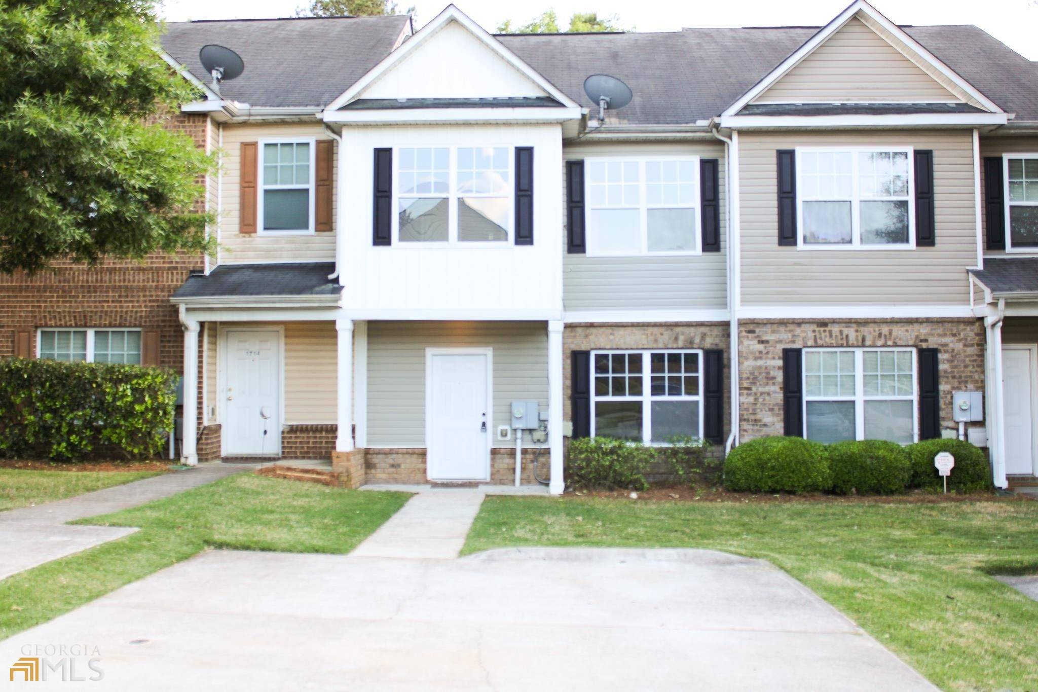 1716 Broad River RD, College Park, GA 30349