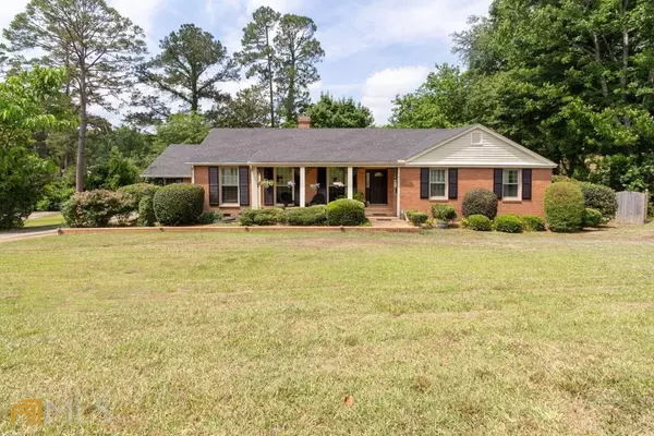 2944 Stuart, Macon, GA 31204