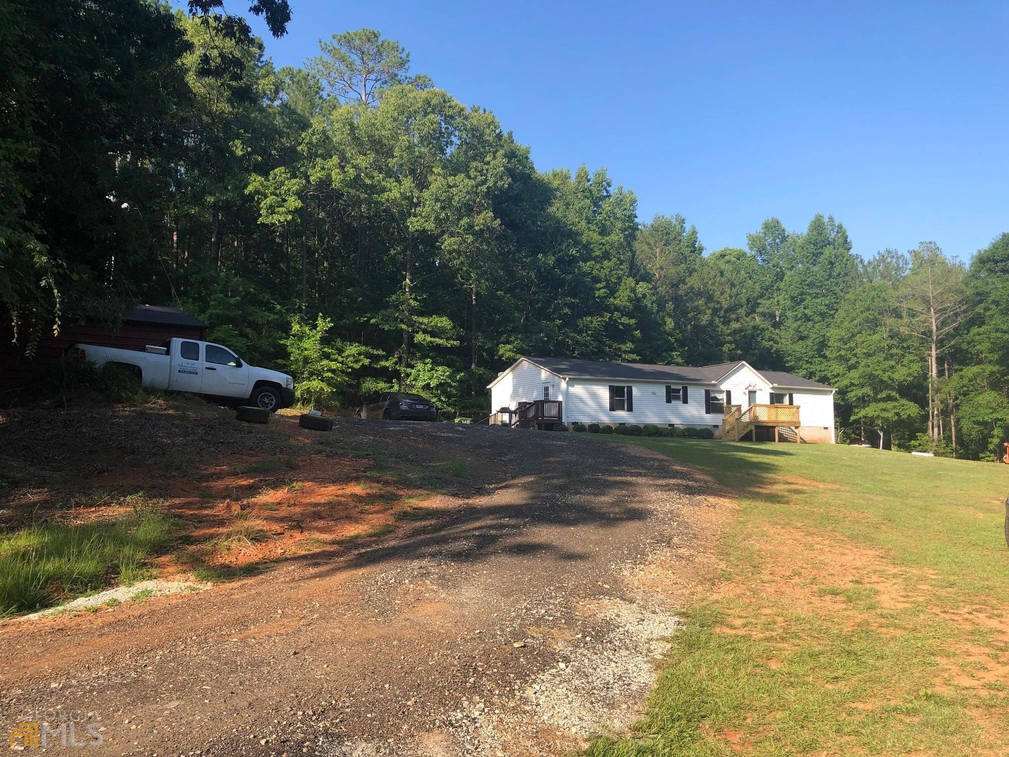 330 Wildwood CIR, Griffin, GA 30223