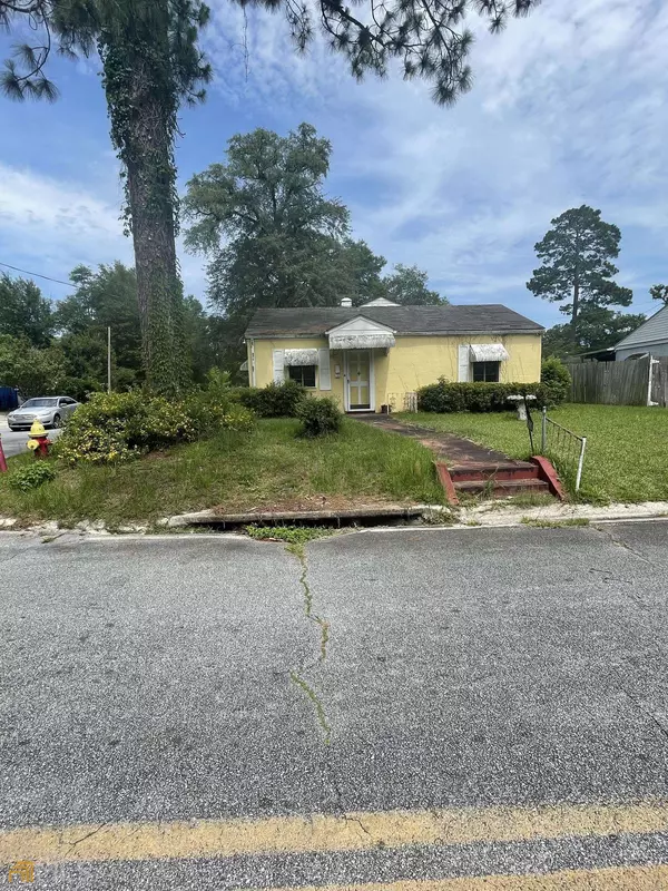 Waycross, GA 31501,300 Blackwell