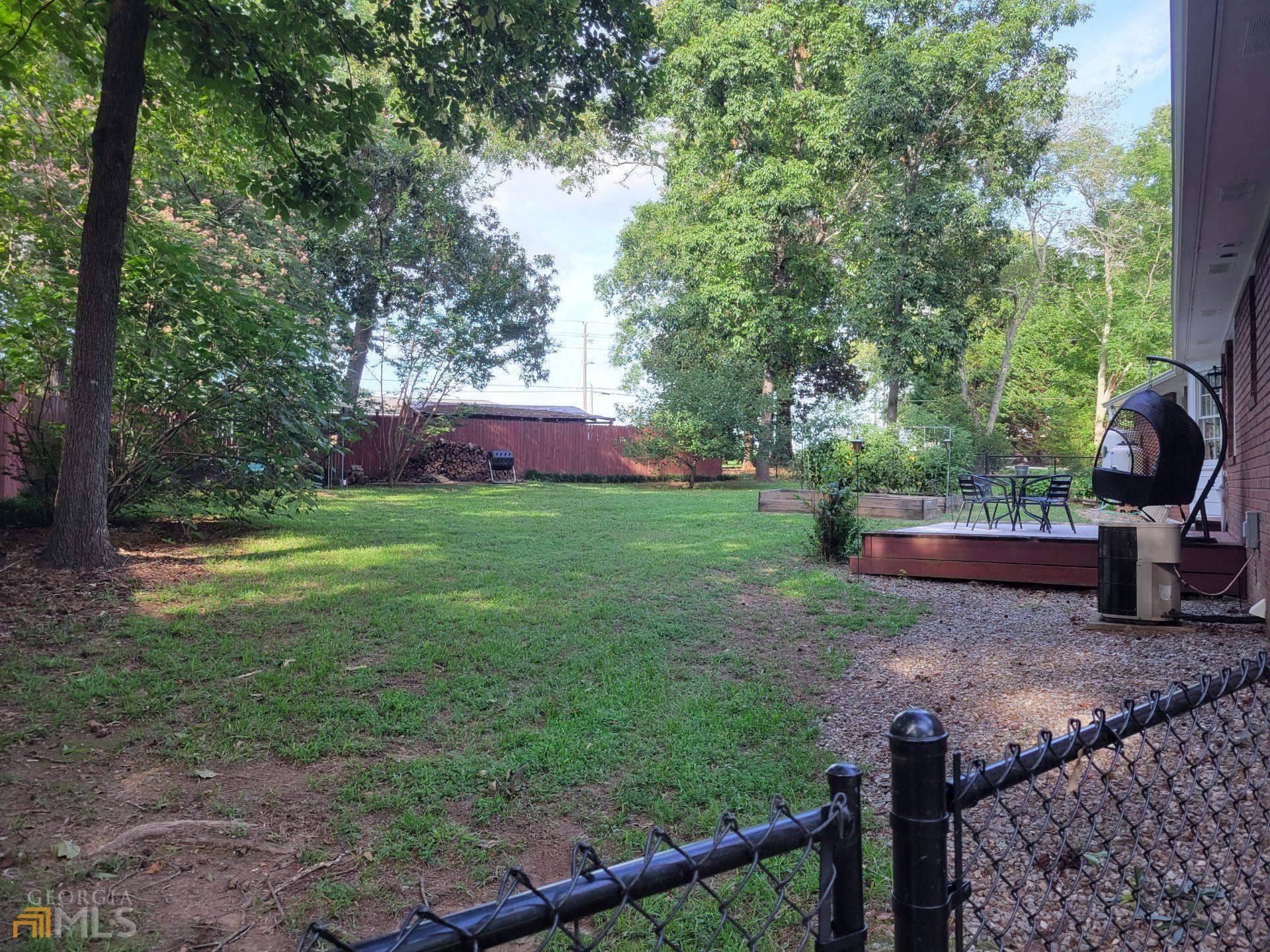 Athens, GA 30606,1020 Lois LN