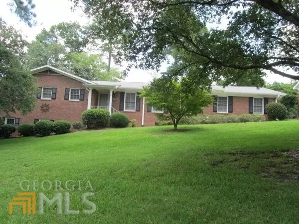 3077 Stuart, Macon, GA 31204