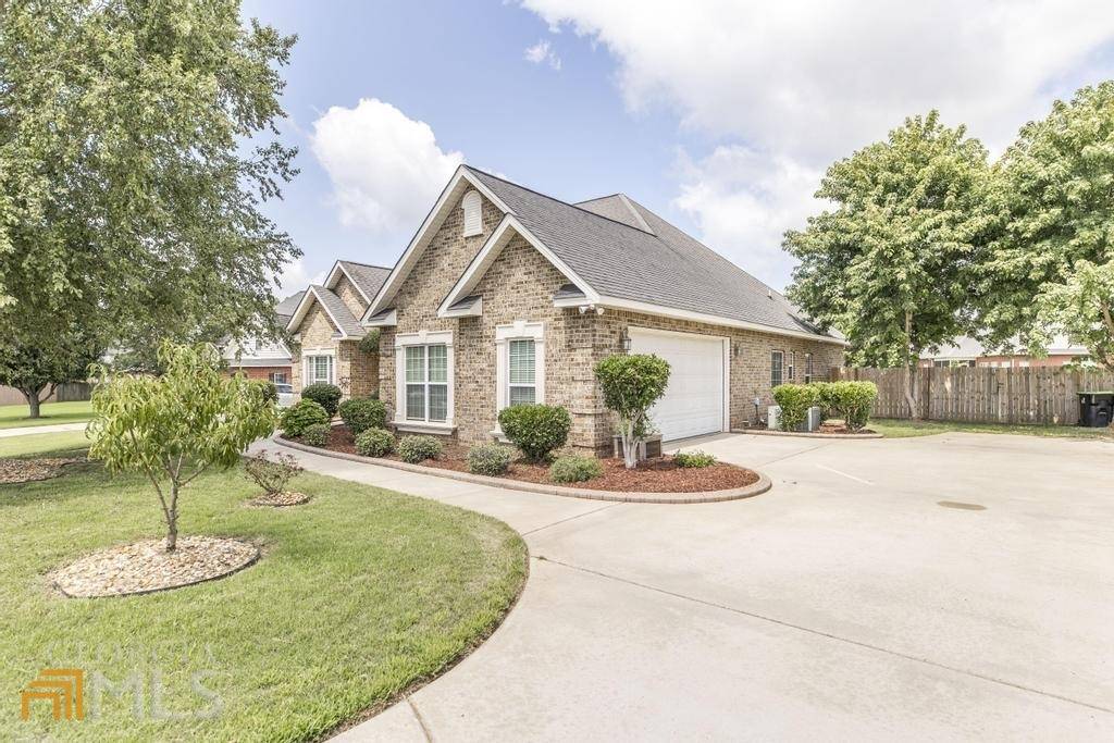 Warner Robins, GA 31088,105 Rosette Court CT