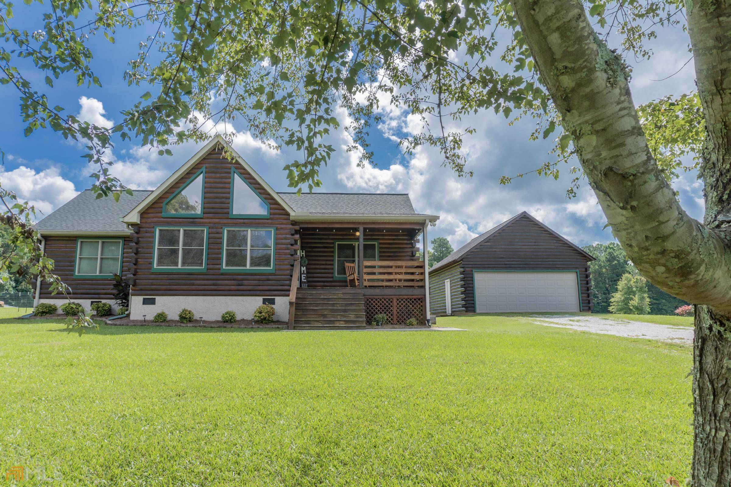 98 Mclendon CIR, Carrollton, GA 30117