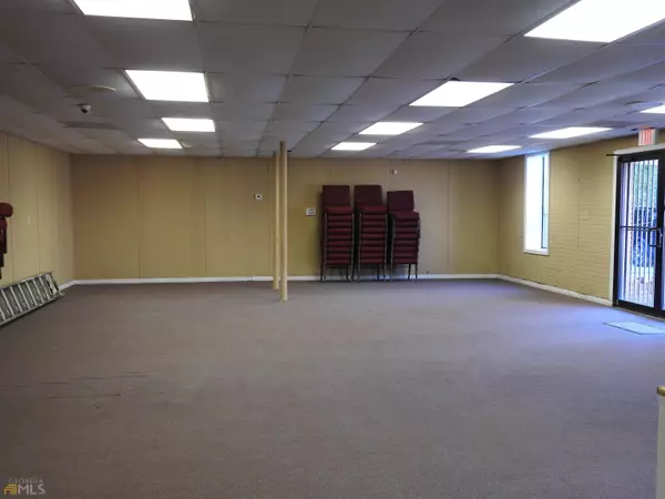 Warner Robins, GA 31088,79 Green ST