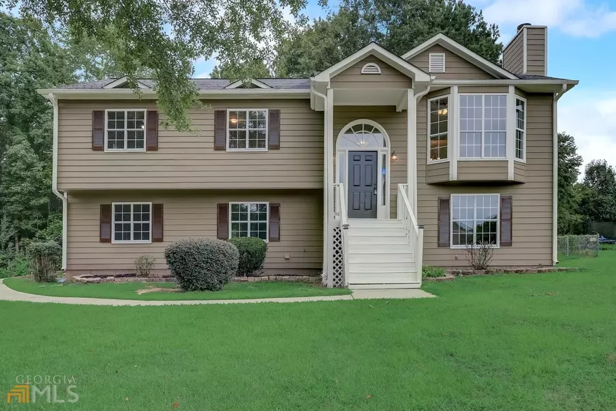 816 Ruswood CT, Winder, GA 30680